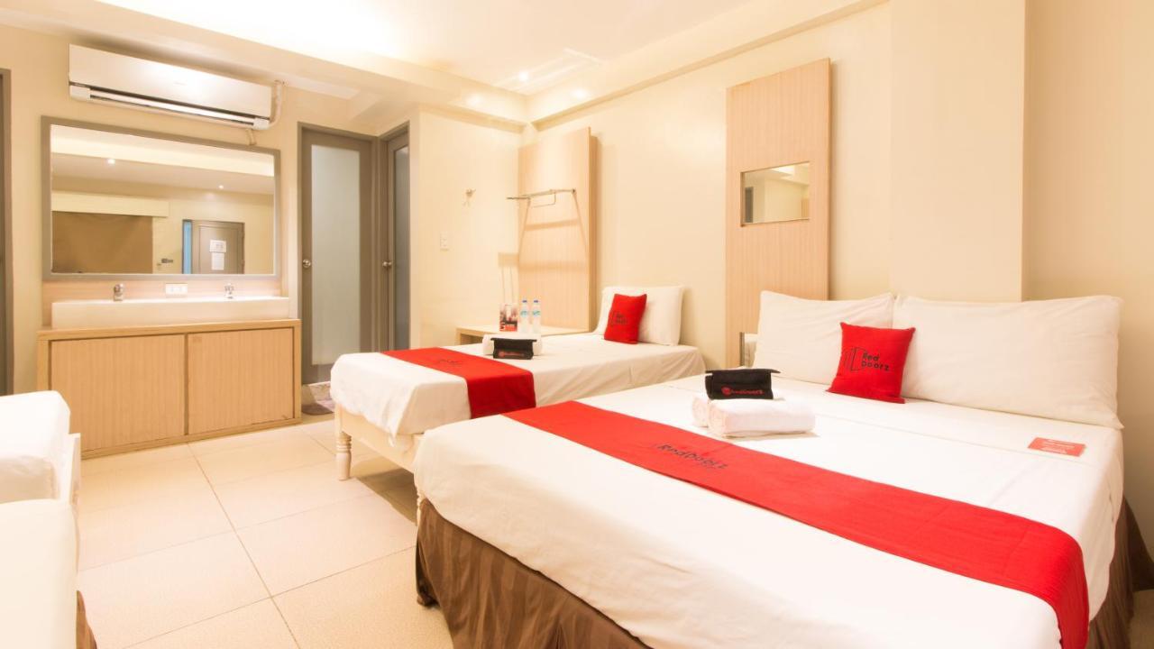 Reddoorz @ General Segundo Avenue Laoag Hotell Eksteriør bilde