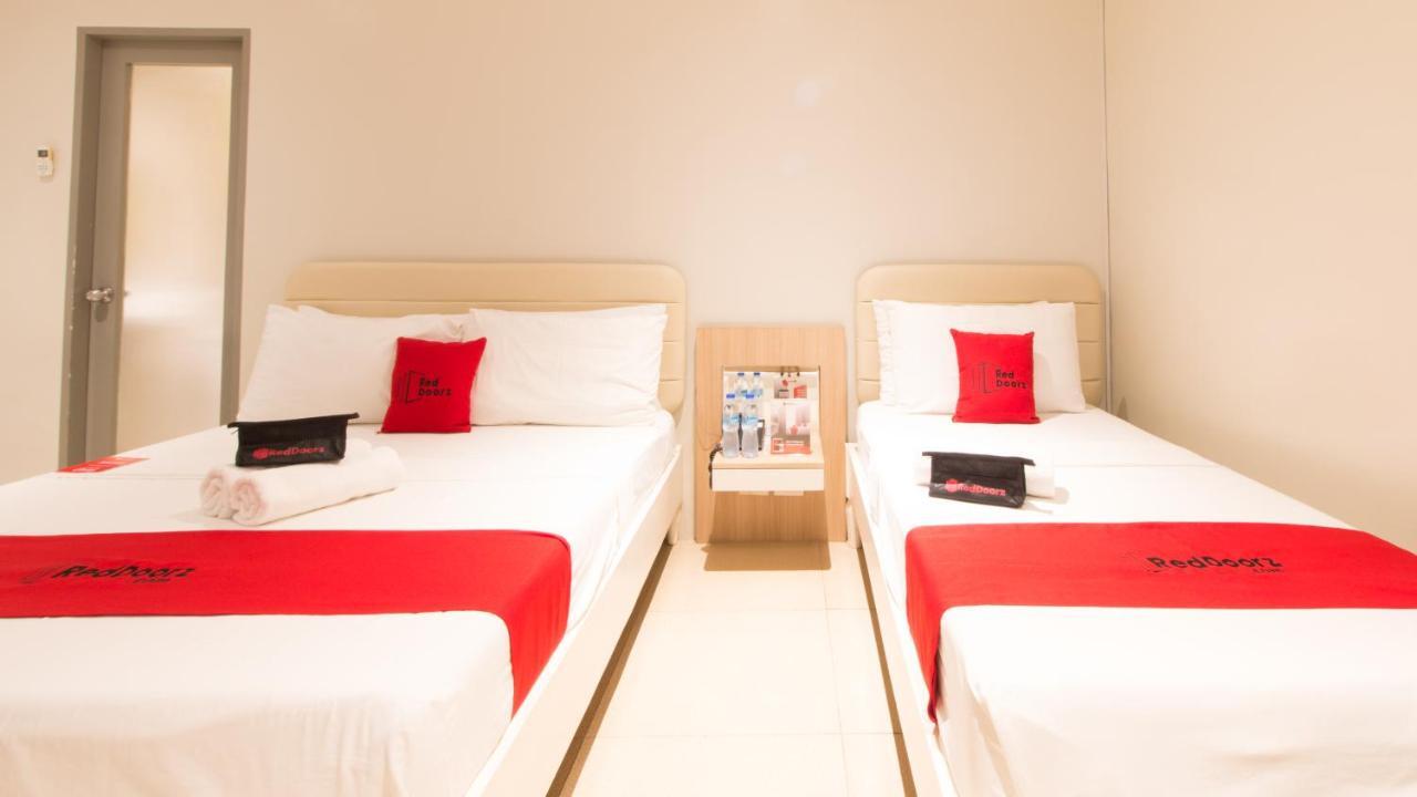 Reddoorz @ General Segundo Avenue Laoag Hotell Eksteriør bilde