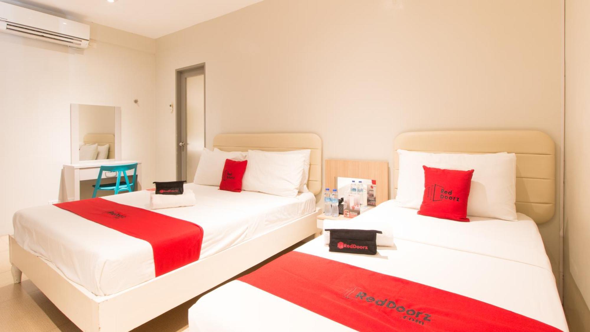 Reddoorz @ General Segundo Avenue Laoag Hotell Eksteriør bilde