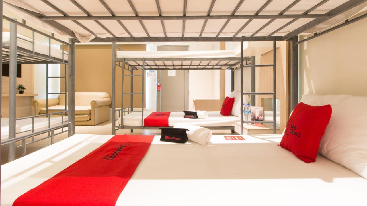 Reddoorz @ General Segundo Avenue Laoag Hotell Eksteriør bilde