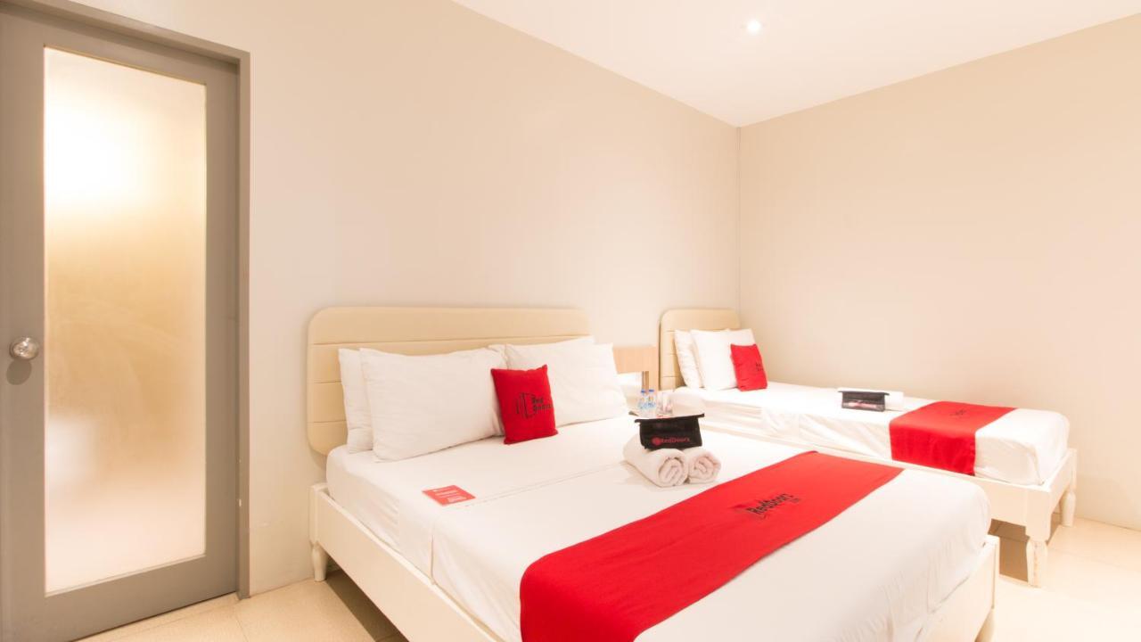 Reddoorz @ General Segundo Avenue Laoag Hotell Eksteriør bilde