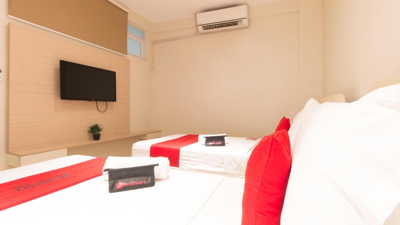 Reddoorz @ General Segundo Avenue Laoag Hotell Eksteriør bilde