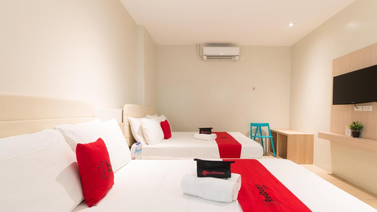 Reddoorz @ General Segundo Avenue Laoag Hotell Eksteriør bilde