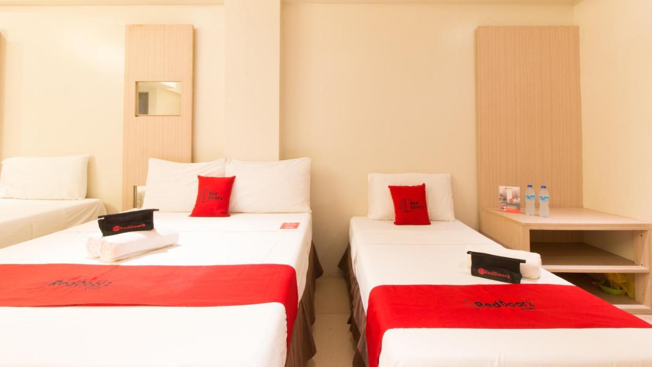 Reddoorz @ General Segundo Avenue Laoag Hotell Eksteriør bilde