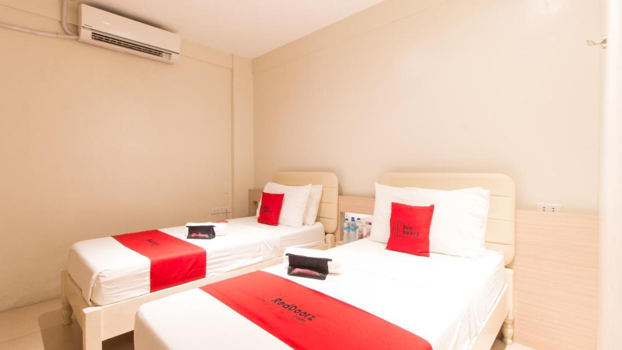 Reddoorz @ General Segundo Avenue Laoag Hotell Eksteriør bilde