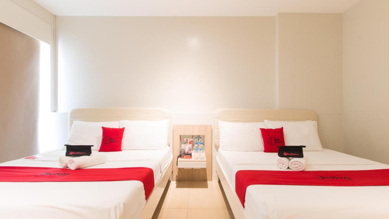 Reddoorz @ General Segundo Avenue Laoag Hotell Eksteriør bilde